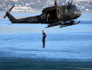 Αυτά είναι τα ελικόπτερα UH-1H (Χιούι) που έχει η Αεροπορία Στρατού (φωτό, βίντεο)